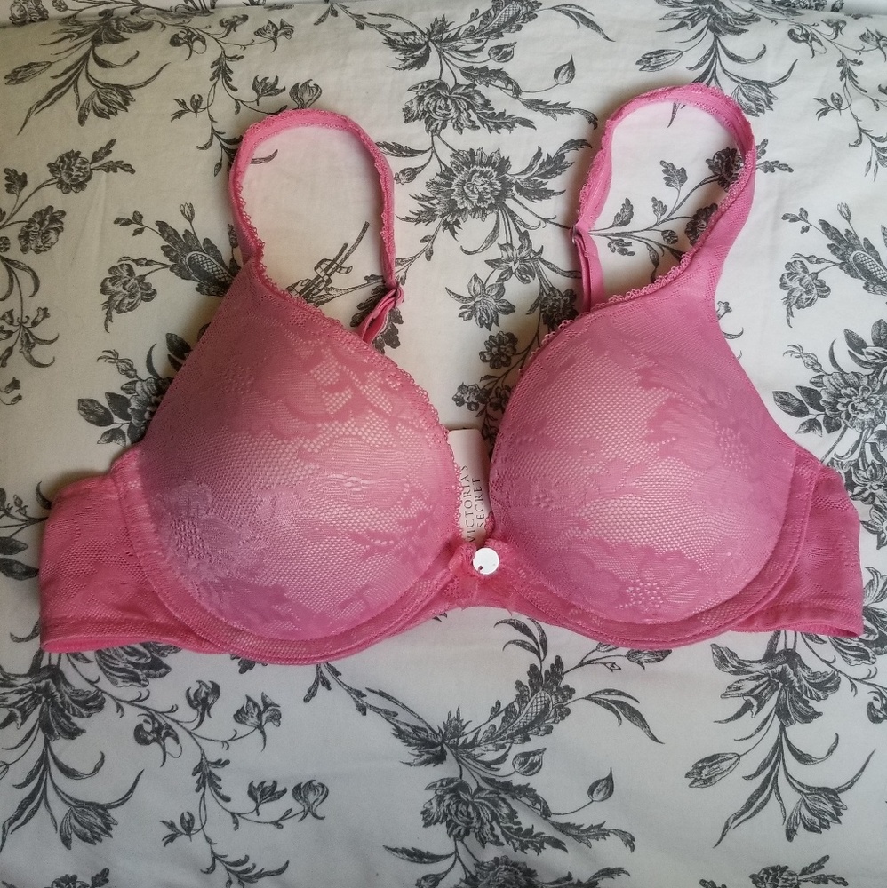 NWT Victoria's Secret Bra